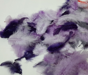 Перья декоративные (от 3-7 см ) 