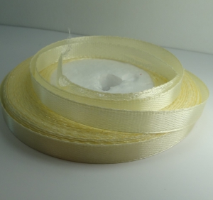 Лента атласная 7 мм(цв.02 молочный / 23 метра)